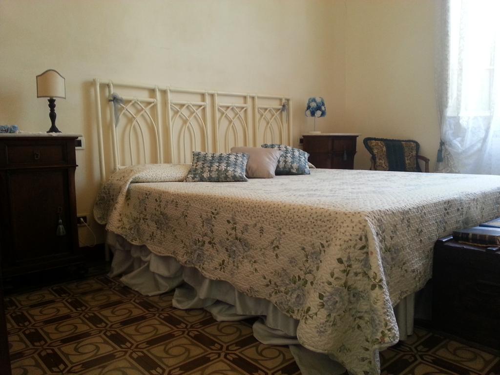 Bed and Breakfast Casa Simonetti Торре-дель-Лаго-Пуччини Номер фото